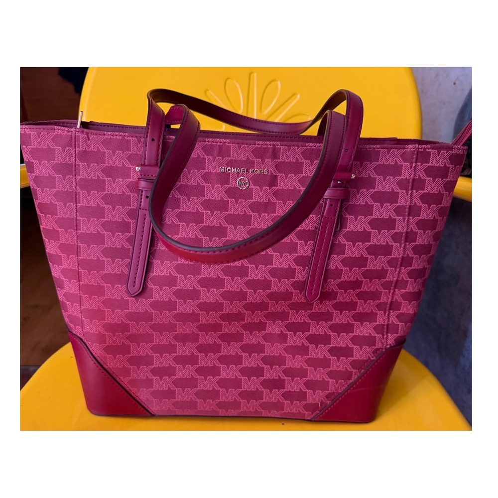 Michael Kors Monogram Jacquard Tote Bag Berry Pink Red Logo Zip Top Shoulder Bag